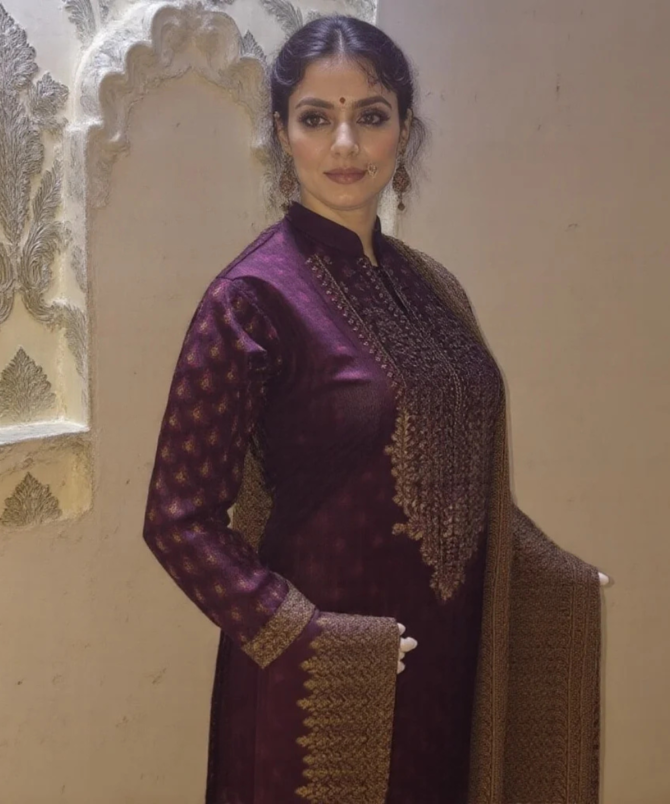 Mehran Three-Piece Suit for Women – Elegant and Timeless Design - Image 2